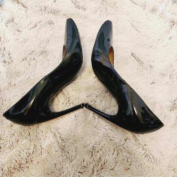 ROGER VIVIER BLACK PATENT LEATHER HEELS WITH GOLD ACCENT HEEL STRIPE SIZE 7 - Picture 6 of 11